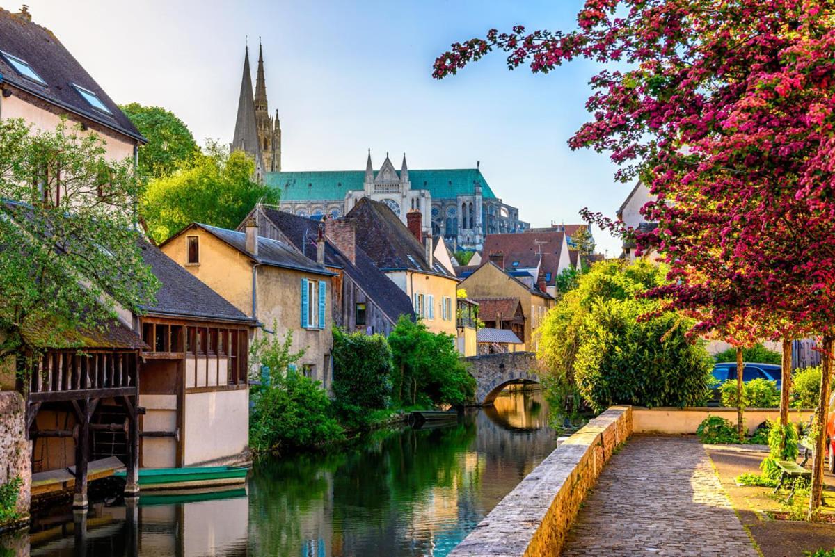 L'Atelier Des Reves Apartment Chartres Luaran gambar